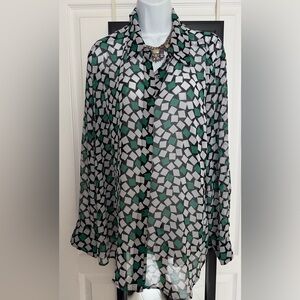 Lane Bryant’s Long Sleeve Shirt size 18/20 (clo)
